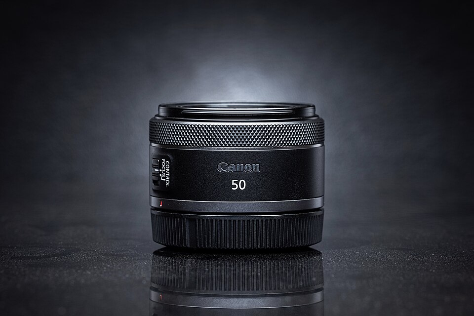 Obiettivo Canon RF 50mm F1.8 STM